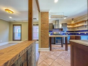 3 Grant St, Unit 2 in Portland, ME - Building Photo - Building Photo