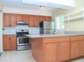 2339 Pontiac Trail in Ann Arbor, MI - Building Photo - Building Photo