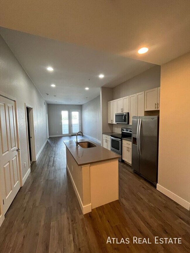 property at 2905 W 25th Ave