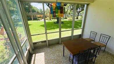 5001 NW 34th St in Lauderdale Lakes, FL - Building Photo - Building Photo