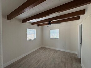 1216 E 138th Ave in Tampa, FL - Building Photo - Building Photo