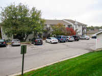 Orchard Manor Apartments in Omaha, NE - Foto de edificio - Building Photo