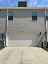 9947 Michael Irvin St in Irving, TX - Foto de edificio - Building Photo