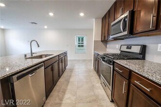 8171 Calpena Ave in Las Vegas, NV - Building Photo - Building Photo
