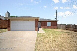 2502 110th St in Lubbock, TX - Building Photo