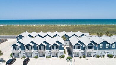 15216 Beach Way Dr in Corpus Christi, TX - Building Photo - Building Photo