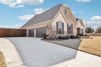 901 Bluebonnet Dr in Keller, TX - Building Photo - Building Photo