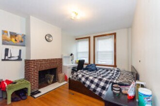 31 Gibbs St in Brookline, MA - Building Photo - Building Photo