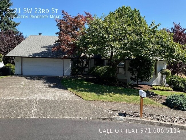 property at 3121 SW 23rd St