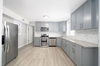408 Monastery Pl in Union City, NJ - Building Photo - Building Photo