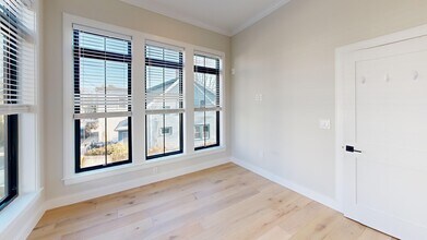5 Adamson St, Unit 3 in Boston, MA - Building Photo - Building Photo
