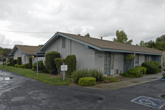 Bullard Palm Apartments in Fresno, CA - Building Photo - Building Photo