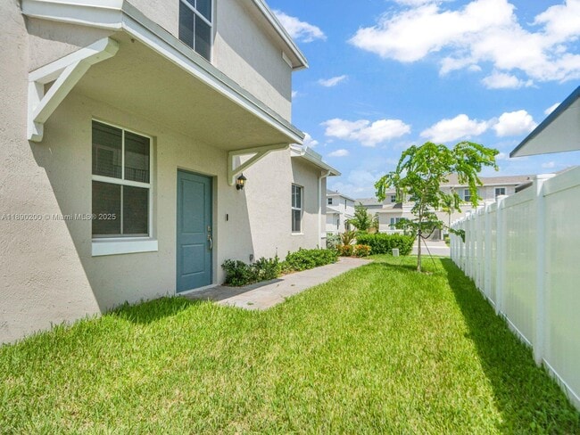 1772 SE 8th Terrace in Florida City, FL - Building Photo - Building Photo