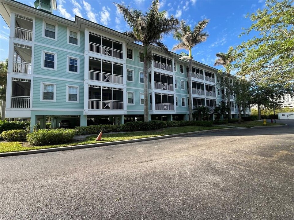 5115 Melbourne St in Port Charlotte, FL - Building Photo