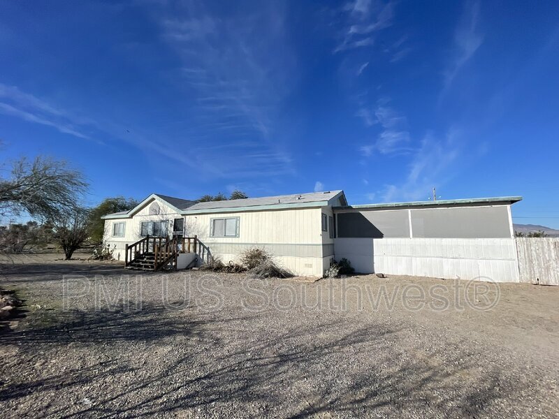 5080 Erin Dr in Fort Mohave, AZ - Building Photo