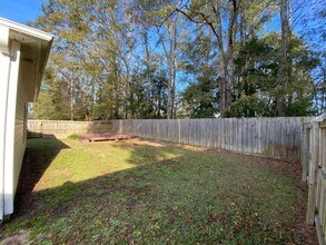 1014 Lake Norman Ln in Leland, NC - Foto de edificio - Building Photo