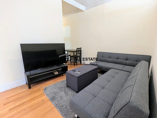 property at 54 Egmont St