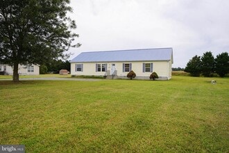 12179 Country Dr in Seaford, DE - Building Photo - Building Photo