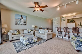 9900 S Thomas Dr-Unit -Unit 2027 in Panama City Beach, FL - Building Photo - Building Photo