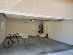 2812 Anchor Ave in Los Angeles, CA - Foto de edificio - Building Photo
