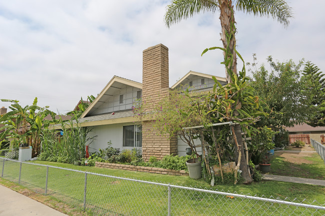 13391 Palm St in Garden Grove, CA - Building Photo - Building Photo