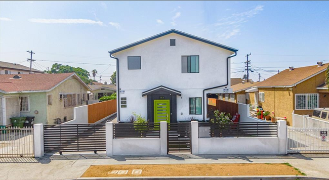 142 W 84th St in Los Angeles, CA - Building Photo - Building Photo