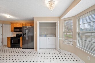 700 Creek Landing Cir in Mount Juliet, TN - Foto de edificio - Building Photo