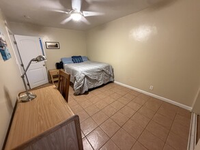 5809 Lindo Paseo in San Diego, CA - Building Photo - Building Photo