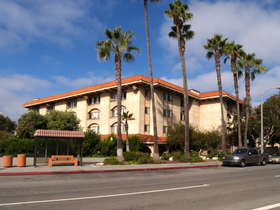 Casa De Los Amigos in Redondo Beach, CA - Building Photo