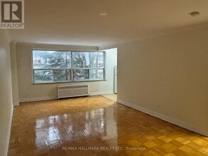 134 Lawton Blvd in Toronto, ON - Building Photo - Building Photo