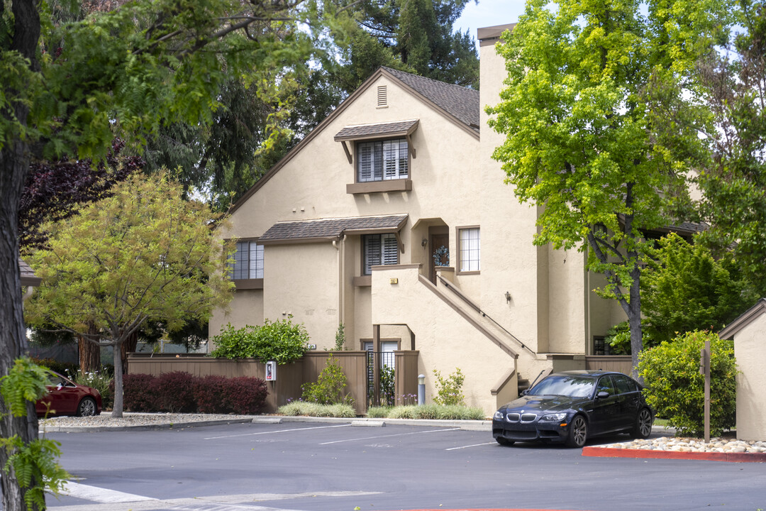 1821 Ashmeade Ct in San Jose, CA - Foto de edificio