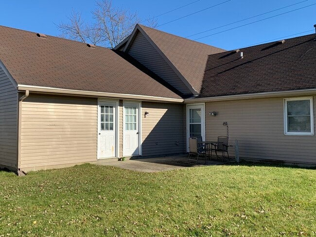 1109 N Snowmass Ln in Muncie, IN - Building Photo - Building Photo