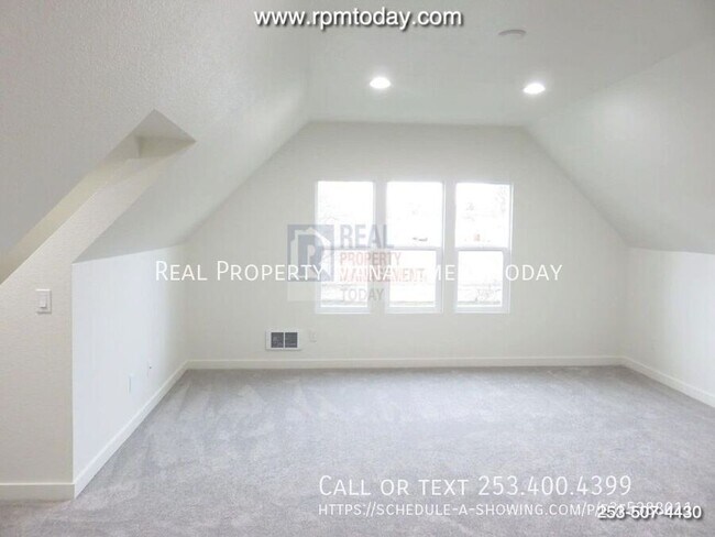 property at 703 S Ainsworth Ave