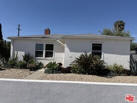 2045 Glencoe Ave in Los Angeles, CA - Building Photo