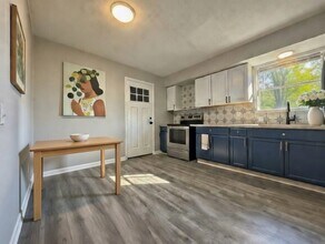 4218 Esther St in Stafford, TX - Building Photo - Building Photo