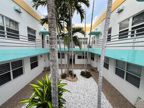 326 Wilson St in Hollywood, FL - Building Photo - Building Photo