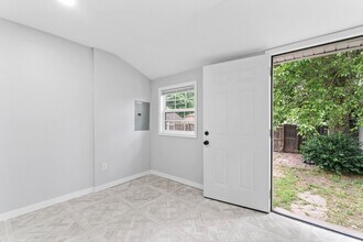 940 Jefferson Ave in Indianapolis, IN - Building Photo - Building Photo