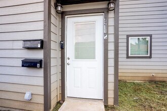 3241 Dixie Dr-Unit -B in Houston, TX - Building Photo - Building Photo