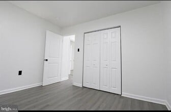 511 Corinthian Ave in Essington, PA - Building Photo - Building Photo