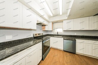 609 SW 21st St in Moore, OK - Building Photo - Building Photo