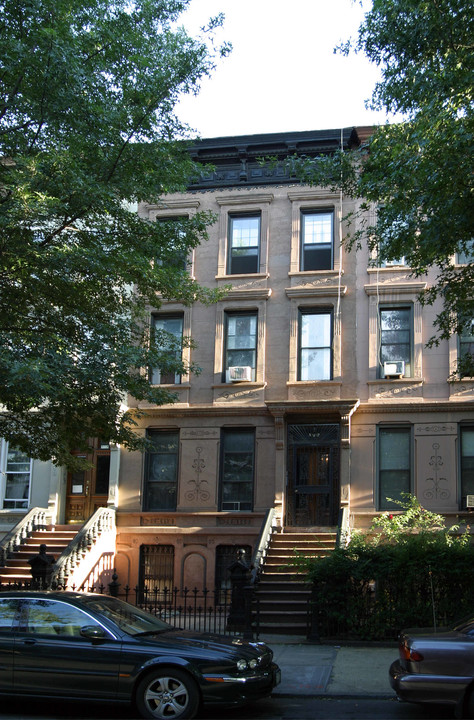 215 Jefferson Ave in Brooklyn, NY - Foto de edificio