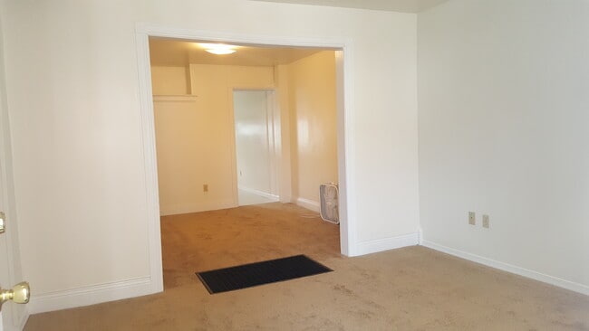 526 Pearl St in Catasauqua, PA - Building Photo - Building Photo