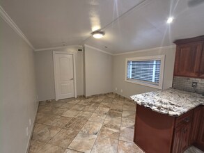 3000 Clarcona Rd in Apopka, FL - Building Photo - Building Photo