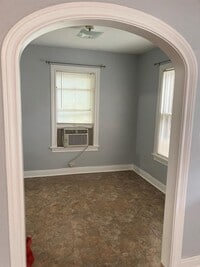 4306 Pease St photo'