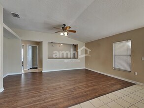 7461 Hunters Greene Cir in Lakeland, FL - Building Photo - Building Photo