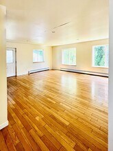 252 Spear St in South Burlington, VT - Foto de edificio - Building Photo