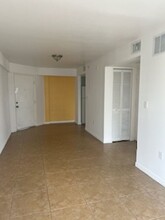 Flagler Apartments in Miami, FL - Building Photo - Building Photo