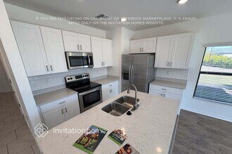 2011 E Landings Wy in Port Charlotte, FL - Building Photo - Building Photo