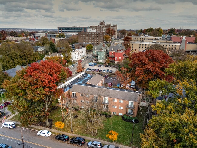 The Oaks in Cincinnati, OH - Foto de edificio - Building Photo