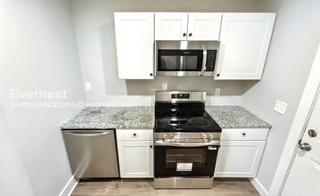 1728 17th Ave N in Nashville, TN - Building Photo - Building Photo